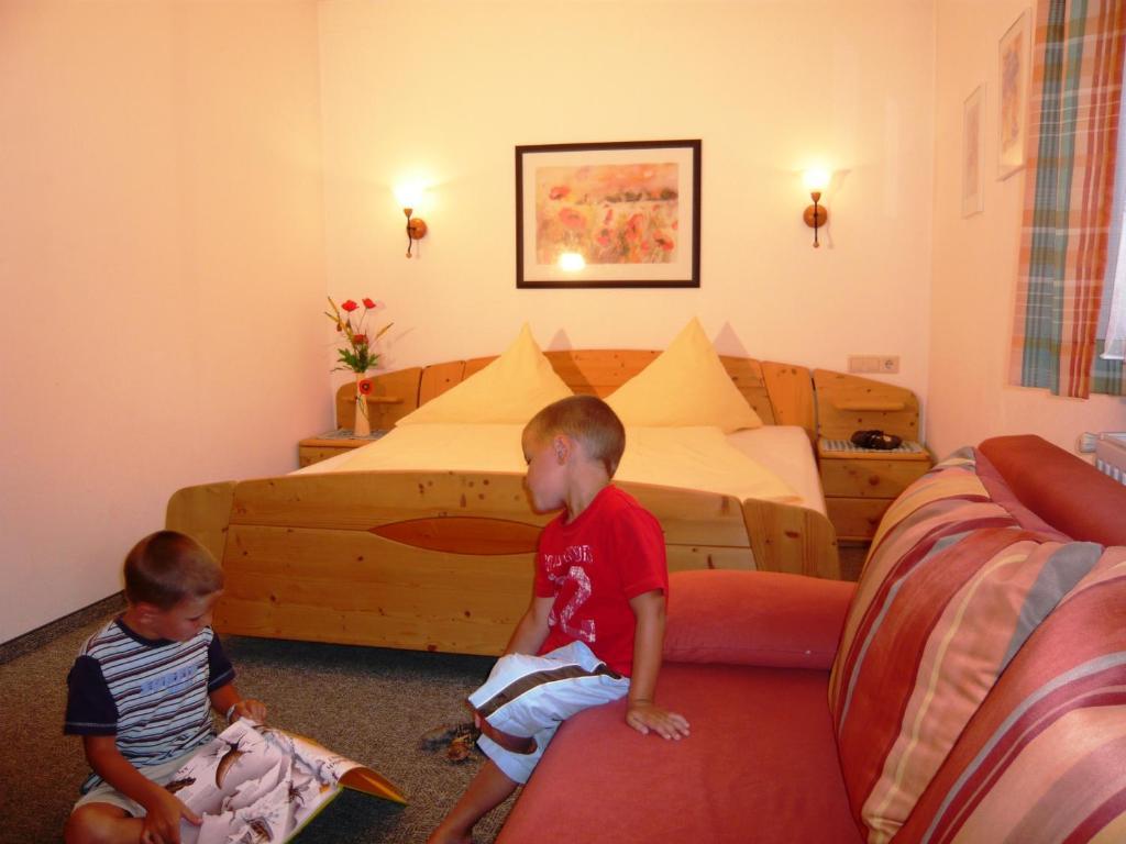 Ferienhaus Ahorn Apartment Neustift im Stubaital Room photo
