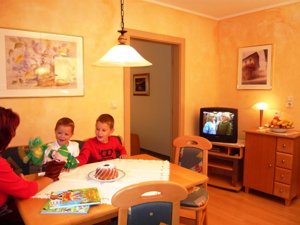 Ferienhaus Ahorn Apartment Neustift im Stubaital Room photo